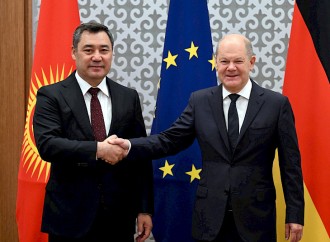 Sadır Japarov Olaf Şolz ilə görüşüb
