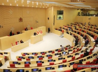 Gürcüstan hökumətinin yeni tərkibi parlamentə təqdim edilib