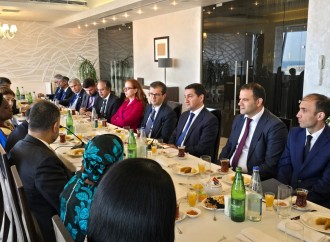 UNESCO bir adamın əlində alətə çevrilməməlidir - Hikmət Hacıyev