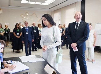 Prezident İlham Əliyev, Birinci xanım Mehriban Əliyeva və qızları Leyla Əliyeva səs veriblər  (yenilənib)