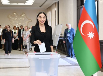 Prezident İlham Əliyev, Birinci xanım Mehriban Əliyeva və qızları Leyla Əliyeva səs veriblər  (yenilənib)