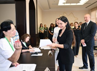 Prezident İlham Əliyev, Birinci xanım Mehriban Əliyeva və qızları Leyla Əliyeva səs veriblər  (yenilənib)