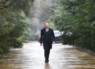 Prezident İlham Əliyev Ümummilli Lider Heydər Əliyevin məzarını ziyarət edib