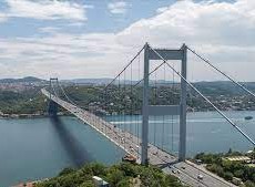 İstanbul Boğazında iki gəmi toqquşub