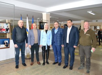 Jitomirdə Heydər Əliyevin 100 illik yubileyi münasibətilə fotosərgi nümayiş olunub