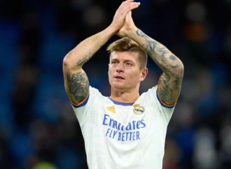 Toni Kroos futbola vida edir