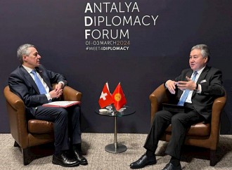Qırğızıstanın XİN rəhbəri İnyazio Kassis ilə görüşüb