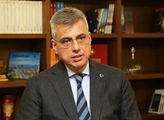 Türkiyədə iki nazir vəzifələrindən istefa verib