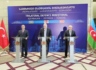 Batumidə Azərbaycan-Gürcüstan-Türkiyə müdafiə nazirlərinin 11-ci üçtərəfli görüşü keçirilib