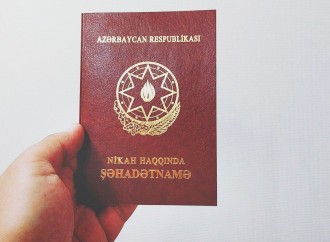 16 yaşına çatmayanlarla nişanlananlar 2 min manat cərimələnəcək