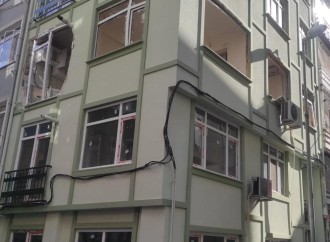 Türkiyədə yaşayış binasında partlayış olub