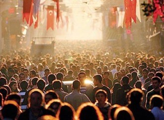 Türkiyənin əhalisi 85 milyon 372 min 377 nəfərə çatıb