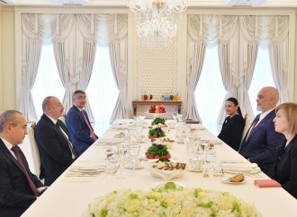 Prezident İlham Əliyevin Albaniyanın Baş naziri ilə geniş tərkibdə görüşü olub