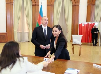 Prezident İlham Əliyev, Birinci xanım Mehriban Əliyeva və ailə üzvləri Xankəndidə səs veriblər