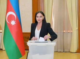 Prezident İlham Əliyev, Birinci xanım Mehriban Əliyeva və ailə üzvləri Xankəndidə səs veriblər