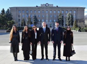 Prezident İlham Əliyev, Birinci xanım Mehriban Əliyeva və ailə üzvləri Xankəndidə səs veriblər