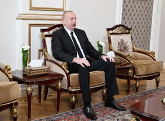 Prezident İlham Əliyev İranın ölkəmizdəki səfirliyində olub, İran Prezidentinin və digər şəxslərin helikopter qəzasında həlak olmaları əlaqədar başsağlığı verib
