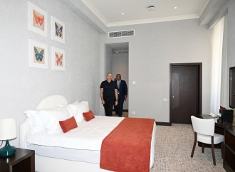 Prezident İlham Əliyev Xankəndidə əsaslı təmir və bərpadan sonra “Palace” hotelinin açılışında iştirak edib