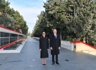Prezident İlham Əliyev və birinci xanım Mehriban Əliyeva 20 Yanvar faciəsinin 34-cü ildönümü ilə əlaqədar Şəhidlər xiyabanını ziyarət ediblər