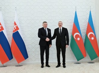 Prezident İlham Əliyevin Slovakiyanın Baş naziri ilə təkbətək görüşü başlayıb