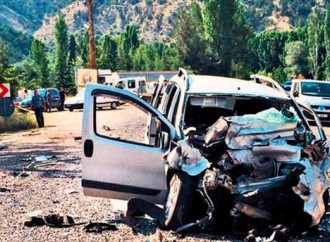 Ankarada avtomobil qəzası baş verib: ölən və yaralananlar var