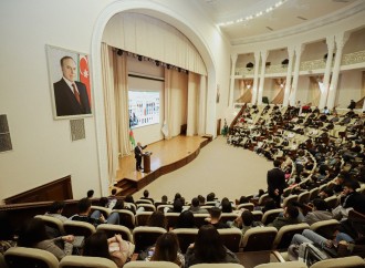 Seçkilərində ilk dəfə iştirak edəcək gənclər üçün seminarlar davam edir