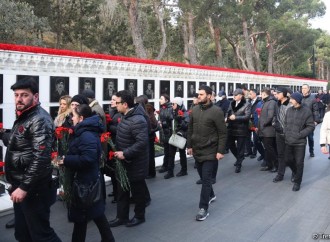 Azərbaycan xalqı 20 Yanvar faciəsi qurbanlarının əziz xatirəsini yad edir