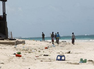 Somalidə bomba partlaması nəticəsində 32 nəfər ölüb