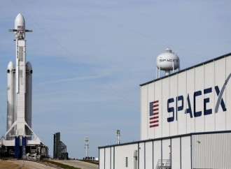 "SpaceX" şirkəti yeni "Starlink" internet peykləri qrupunu orbitə çıxarıb