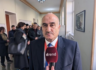 Seçki məntəqəsinin qapısında növbə yaranıb - Komissiya sədri
