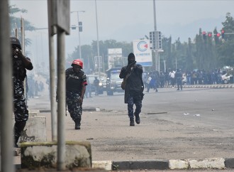 Nigeriyada etiraz aksiyalarında 21 nəfər öldürülüb