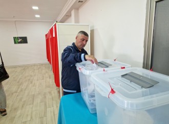 Şuşada səsvermə başlayıb
