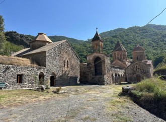 Erməni vandalizminə məruz qalmış Xudavəngdən FOTOREPORTAJ