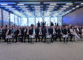 Antalyada 13-cü beynəlxalq kurort turizm konqresi başladı