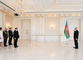 Prezident İlham Əliyev Ukraynanın ölkəmizdə yeni təyin olunmuş səfirinin etimadnaməsini qəbul edib 