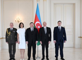 Prezident İlham Əliyev Ukraynanın ölkəmizdə yeni təyin olunmuş səfirinin etimadnaməsini qəbul edib 