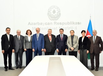 Yuli Qusmana “Şərəf” ordeni təqdim edilib