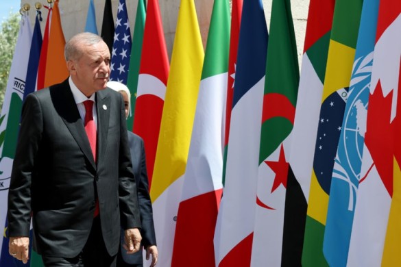Türkiyə Prezidenti İtaliyada keçirilən G7 sammitində iştirak edib