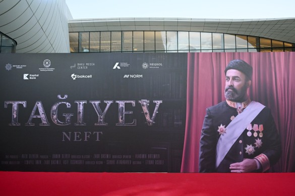 Heydər Əliyev Mərkəzində Tağıyev: Neft bədii filminin premyerası olub