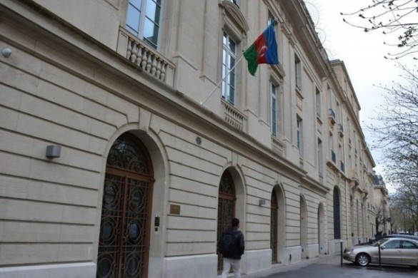 Fransa səfirliyi Azərbaycan vətəndaşlarını səsvermədə iştirak etməyə çağırıb