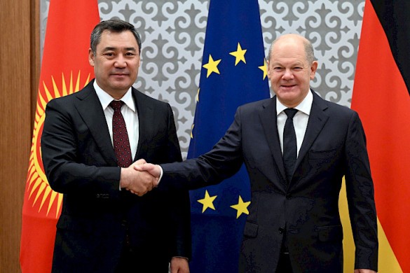 Sadır Japarov Olaf Şolz ilə görüşüb