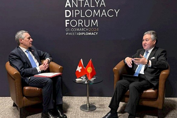 Qırğızıstanın XİN rəhbəri İnyazio Kassis ilə görüşüb