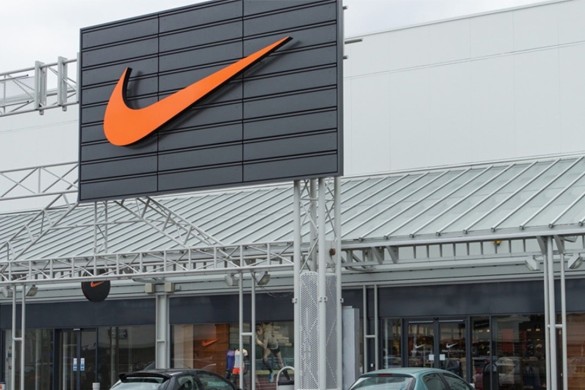 Nike Türkiyəyə onlayn sifarişlərini dayandırıb