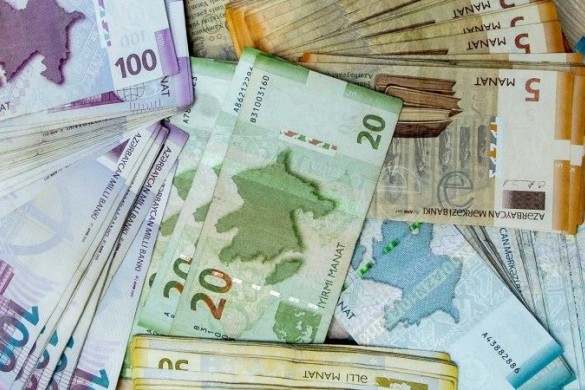 Dövlət büdcəsinin profisiti 3 dəfəyə yaxın artdı