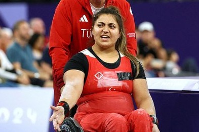 Türkiyəli atlet bürünc medal qazanıb