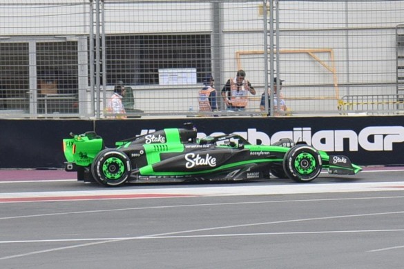 "Formula 2" komandalarının sprint yarışları başladı