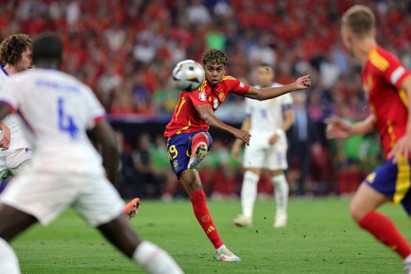 Yamal Real Madridə keçmək ehtimalından danışıb